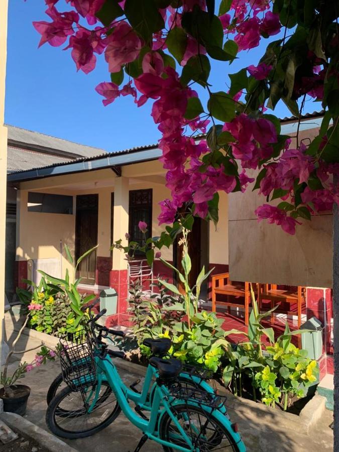 Lisa Homestay Gili Trawangan Exterior photo