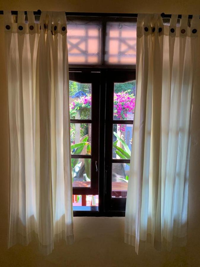 Lisa Homestay Gili Trawangan Exterior photo