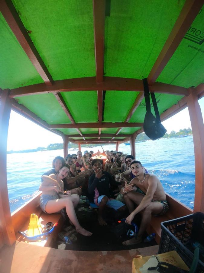 Lisa Homestay Gili Trawangan Exterior photo